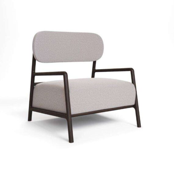 macphersons_office_furniture_bonnie single chair_hospitality_soft seating_1.jpg